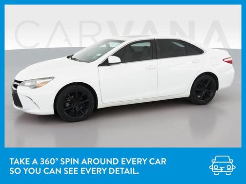 Photo 3 of 37 of 2017 Toyota Camry XSE