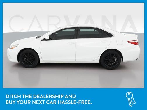 Photo 4 of 37 of 2017 Toyota Camry XSE