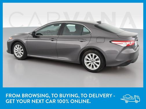 Photo 5 of 45 of 2019 Toyota Camry LE