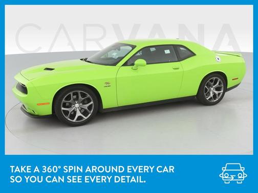Photo 3 of 39 of 2015 Dodge Challenger R/T