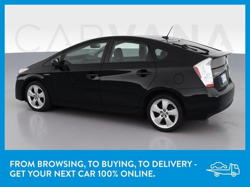 Photo 5 of 44 of 2010 Toyota Prius V