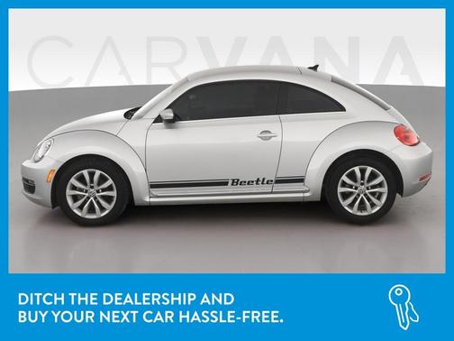 Photo 4 of 32 of 2014 Volkswagen Beetle 2.0L TDI