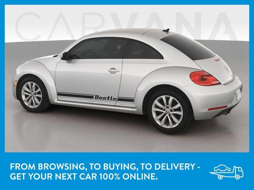 Photo 5 of 32 of 2014 Volkswagen Beetle 2.0L TDI
