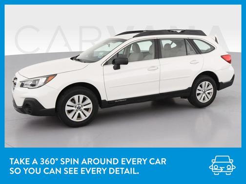 Photo 3 of 40 of 2019 Subaru Outback 2.5i