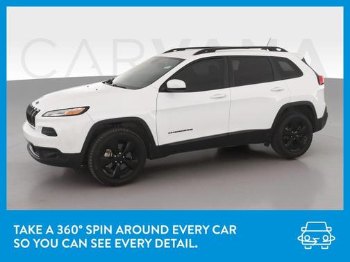 Photo 3 of 43 of 2018 Jeep Cherokee Latitude