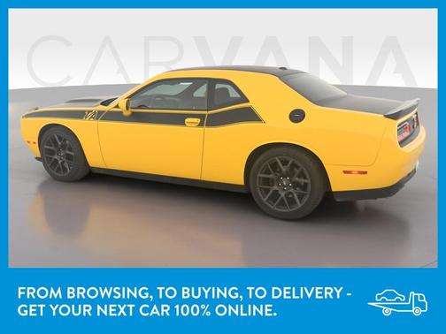 Photo 5 of 38 of 2017 Dodge Challenger R/T