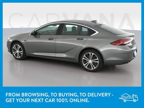 Photo 5 of 45 of 2018 Buick Regal Sportback Essence