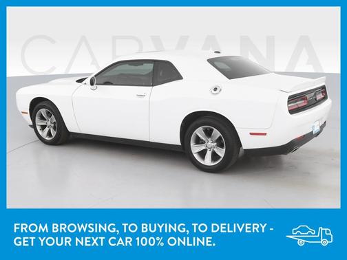 Photo 5 of 39 of 2019 Dodge Challenger SXT