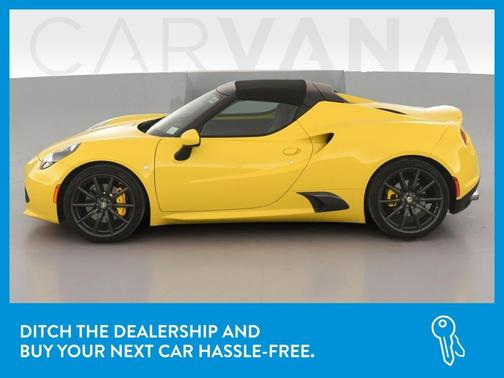 Photo 4 of 30 of 2016 Alfa Romeo 4C Spider Spider