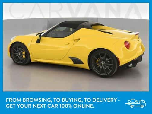 Photo 5 of 39 of 2016 Alfa Romeo 4C Spider Spider