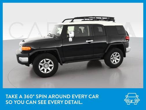 Photo 3 of 37 of 2014 Toyota FJ Cruiser Base