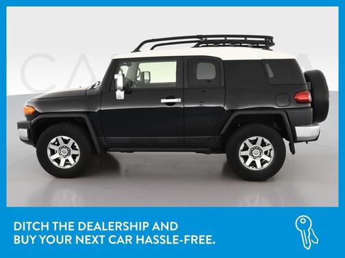Photo 4 of 37 of 2014 Toyota FJ Cruiser Base