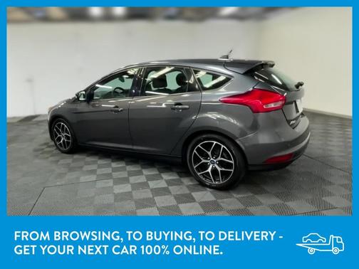 Photo 5 of 99 of 2017 Ford Focus SEL