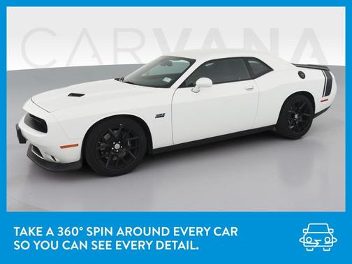 Photo 3 of 43 of 2015 Dodge Challenger R/T Scat Pack