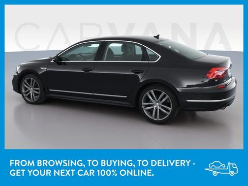 Photo 5 of 39 of 2017 Volkswagen Passat 1.8T R-Line