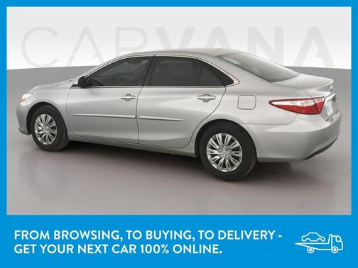 Photo 5 of 41 of 2016 Toyota Camry LE