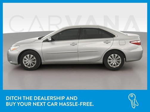Photo 4 of 41 of 2016 Toyota Camry LE