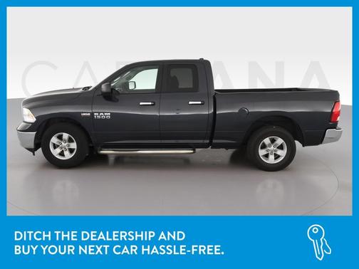 Photo 4 of 36 of 2017 RAM 1500 SLT