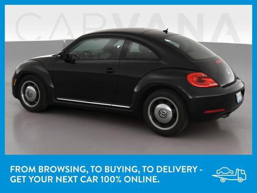 Photo 5 of 29 of 2012 Volkswagen Beetle 2.5L