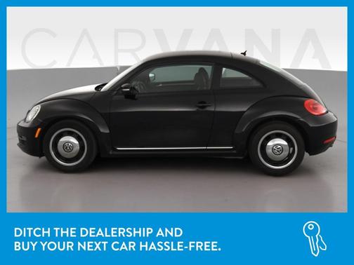 Photo 4 of 29 of 2012 Volkswagen Beetle 2.5L