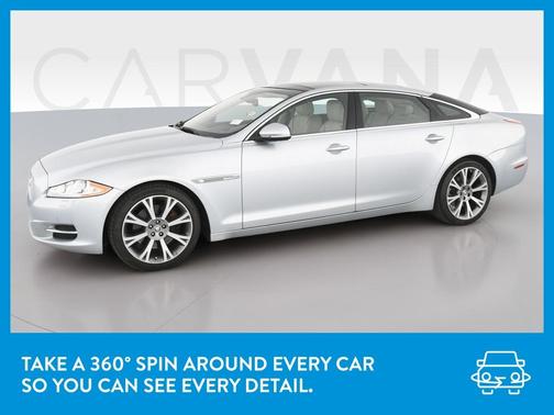 Photo 3 of 50 of 2011 Jaguar XJ L