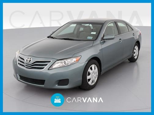 Photo 1 of 32 of 2010 Toyota Camry LE