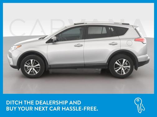 Photo 4 of 41 of 2016 Toyota RAV4 XLE
