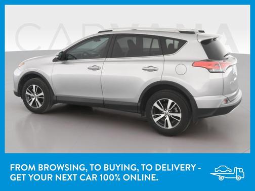 Photo 5 of 41 of 2016 Toyota RAV4 XLE