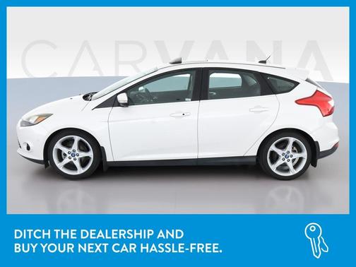 Photo 4 of 34 of 2013 Ford Focus Titanium
