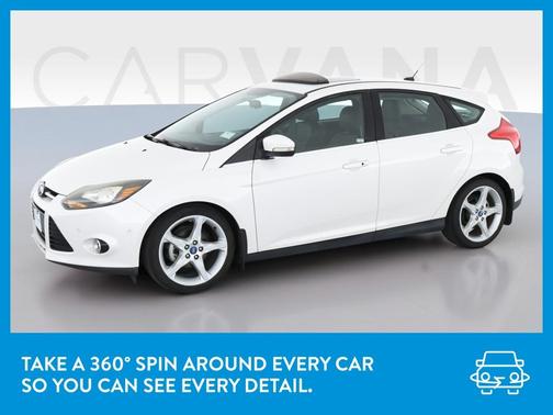 Photo 3 of 34 of 2013 Ford Focus Titanium