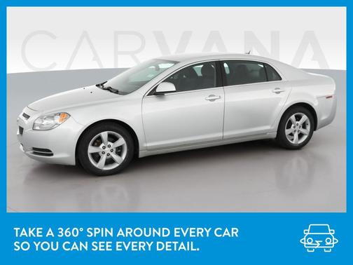 Photo 3 of 33 of 2011 Chevrolet Malibu 1LT