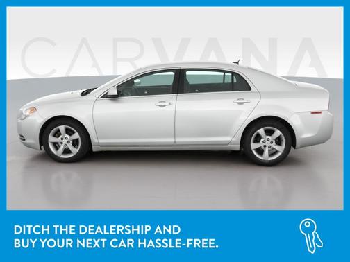 Photo 4 of 33 of 2011 Chevrolet Malibu 1LT
