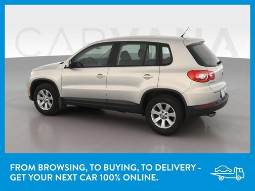 Photo 5 of 40 of 2010 Volkswagen Tiguan S
