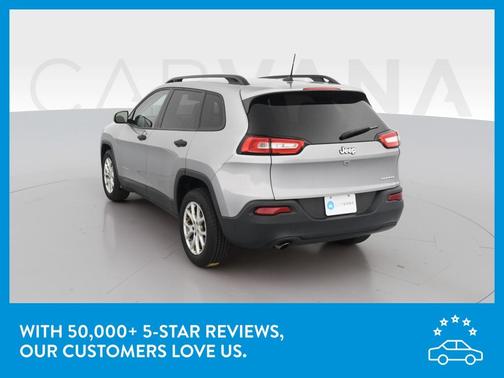 Photo 5 of 33 of 2017 Jeep Cherokee Sport