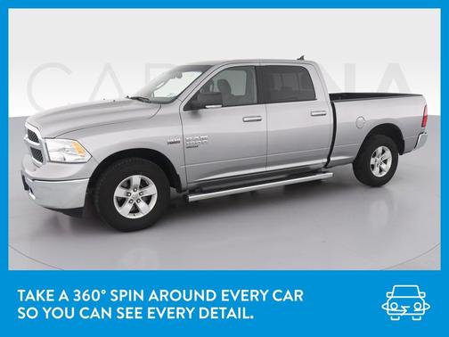 Photo 3 of 43 of 2020 RAM 1500 Classic SLT