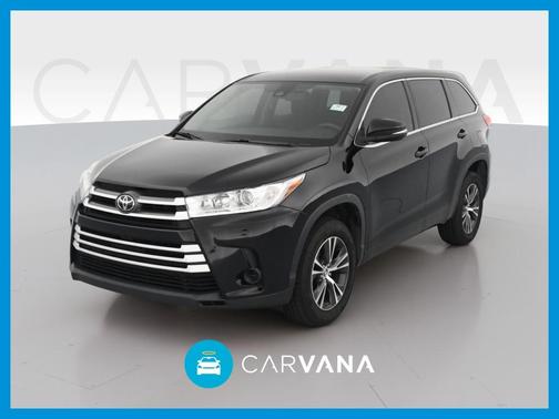 Photo 1 of 36 of 2018 Toyota Highlander LE