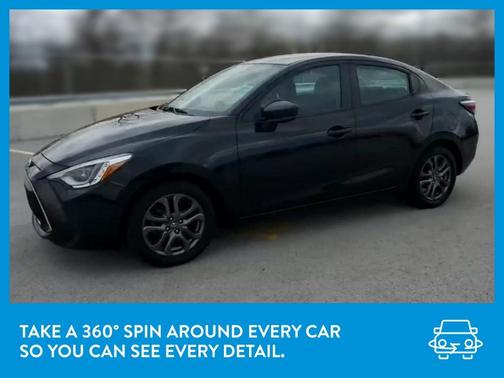 Photo 3 of 32 of 2019 Toyota Yaris Sedan XLE