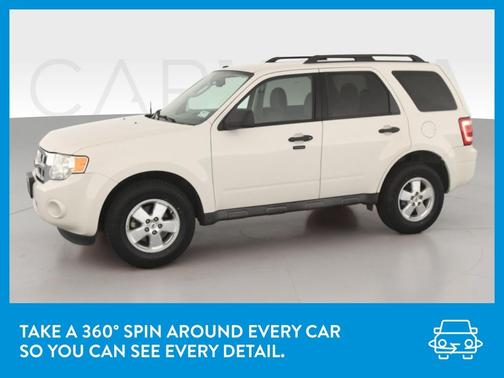 Photo 3 of 41 of 2010 Ford Escape XLT