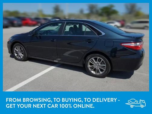 Photo 5 of 33 of 2016 Toyota Camry SE