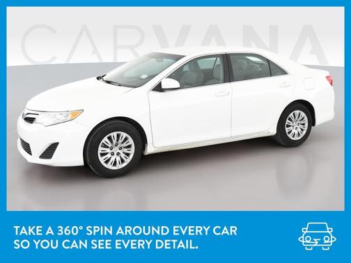 Photo 3 of 41 of 2012 Toyota Camry LE