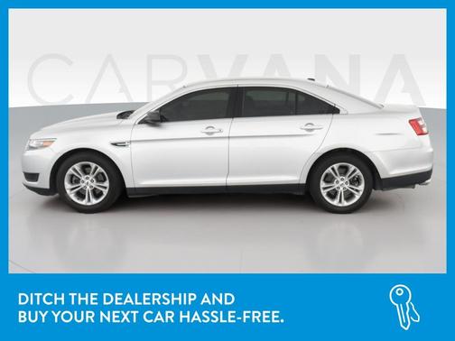 Photo 4 of 44 of 2016 Ford Taurus SE