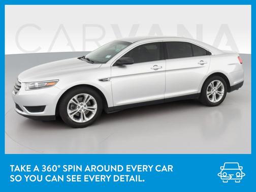 Photo 3 of 44 of 2016 Ford Taurus SE