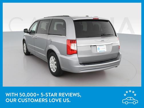 Photo 2 of 32 of 2014 Chrysler Town & Country Touring