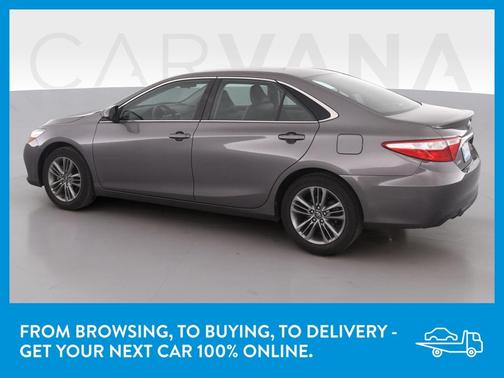 Photo 5 of 35 of 2016 Toyota Camry SE