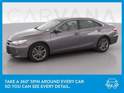 Photo 3 of 35 of 2016 Toyota Camry SE