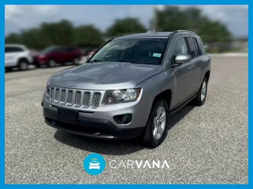 Photo 1 of 32 of 2016 Jeep Compass Latitude