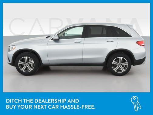 Photo 4 of 39 of 2018 Mercedes-Benz GLC 300 Base 4MATIC