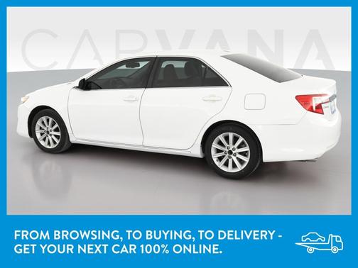 Photo 5 of 43 of 2013 Toyota Camry XLE