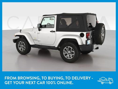 Photo 5 of 41 of 2012 Jeep Wrangler Sahara