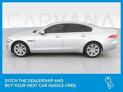 Photo 4 of 47 of 2016 Jaguar XF 35t Premium